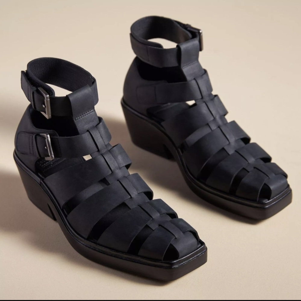 Jeffrey Campbell Black leather Fisherman sandals size US 8 LIKE NEW
